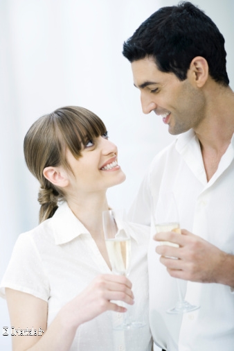 Couple qui trinque Couple qui trinque