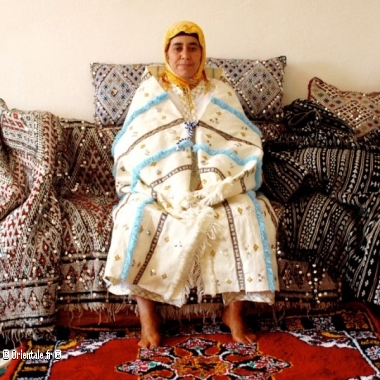 Fatima tisserande marocaine berbere Fatima tisserande marocaine berbere