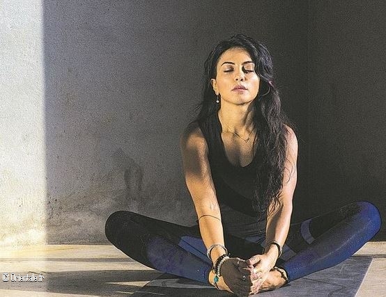 Hanan Faiz, prof de yoga Hanan Faiz, prof de yoga
