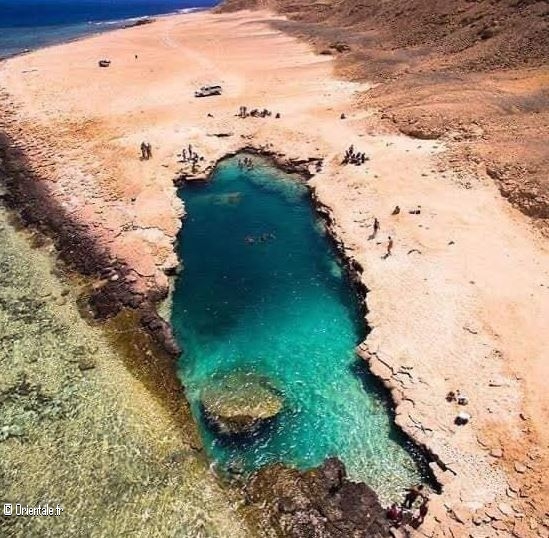Lac Meteor à la plage de Nayzak - Mer rouge - Egypte Lac Meteor à la plage de Nayzak - Mer rouge - Egypte