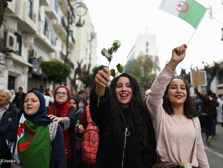 Alger la capitale. Algériennes Alger la capitale. Algériennes