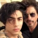 Shahrukh Khan et son fils � gauche